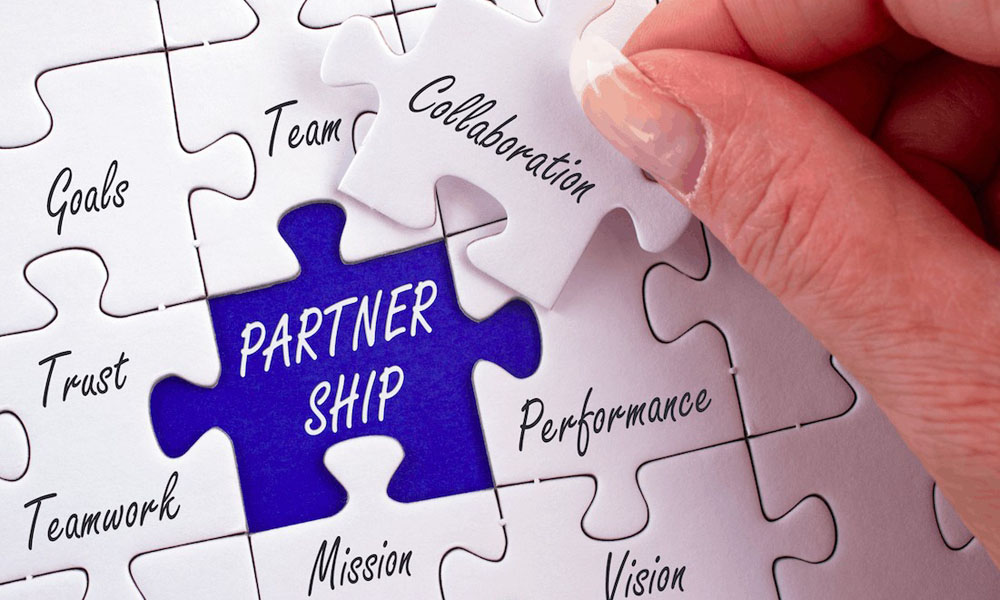 Pentingnya Mengetahui Latar Belakang Partner Bisnis